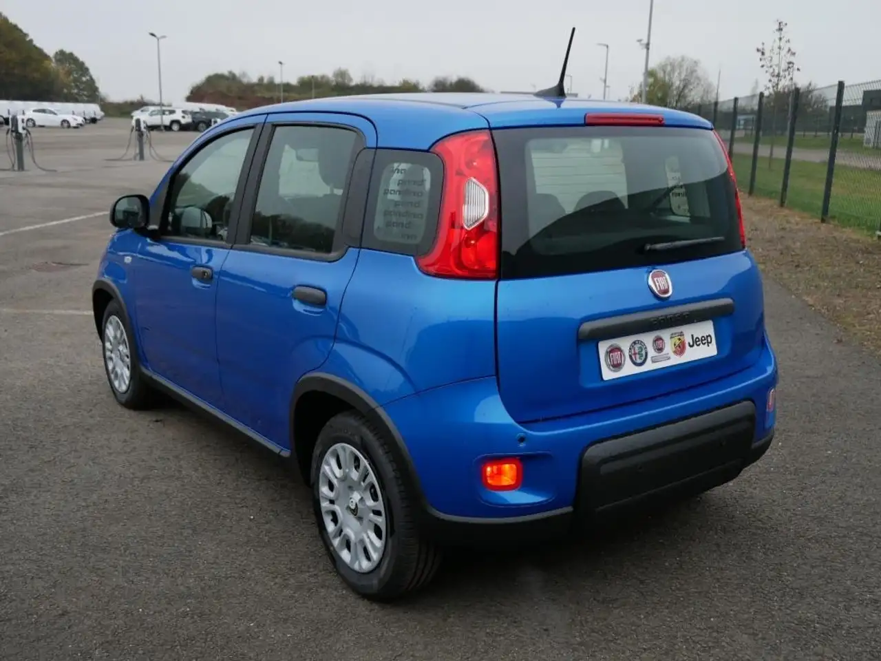 Fiat Panda HYBRID 1.0 GSE 70PS PDC CITY PAKET RADIO — Galerie du véhicule 5