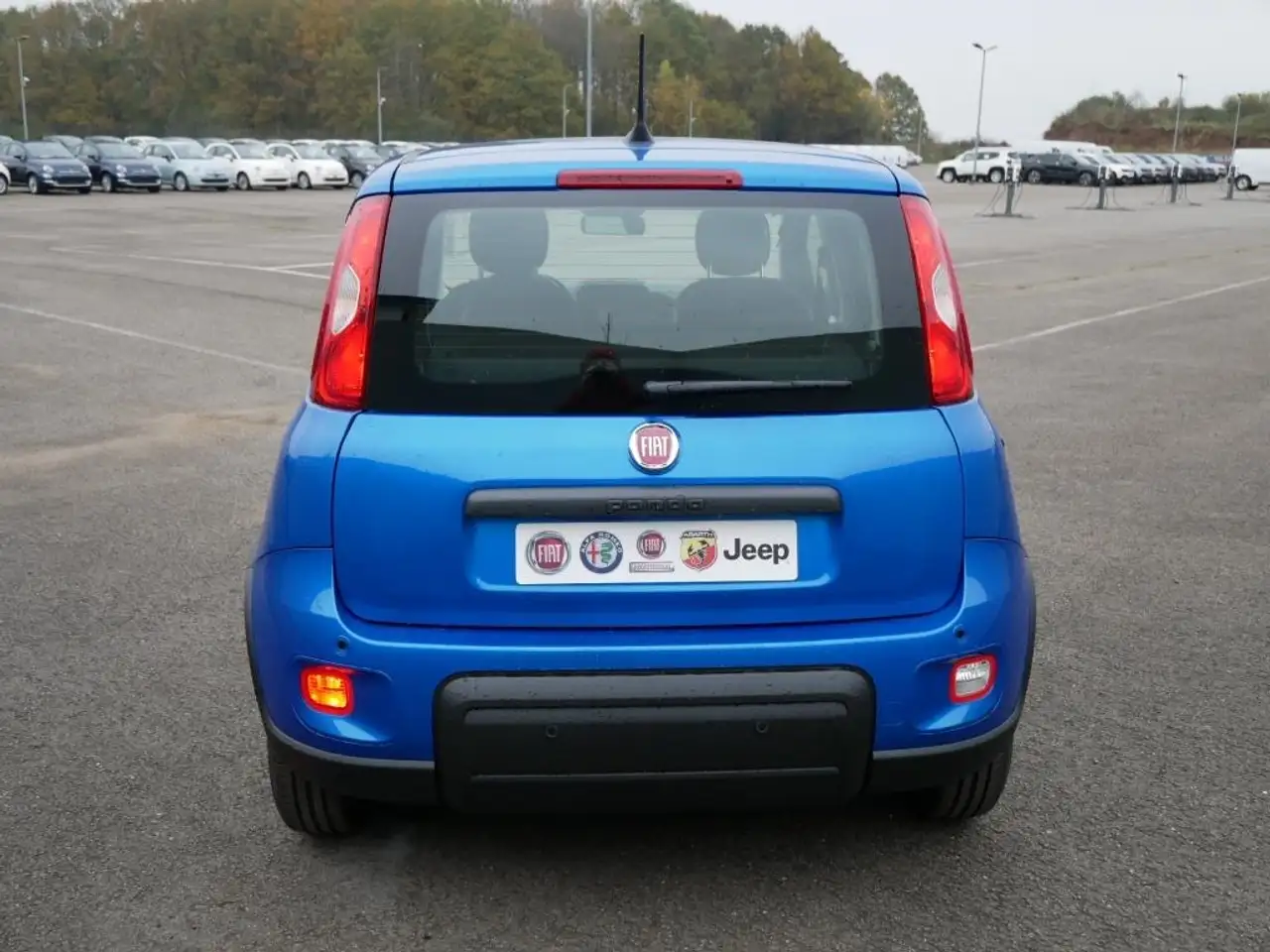 Fiat Panda HYBRID 1.0 GSE 70PS PDC CITY PAKET RADIO — Galerie du véhicule 4