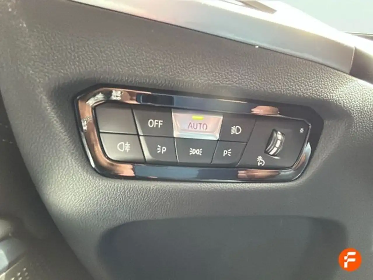 BMW 318 318d Auto. — Galerie du véhicule 20