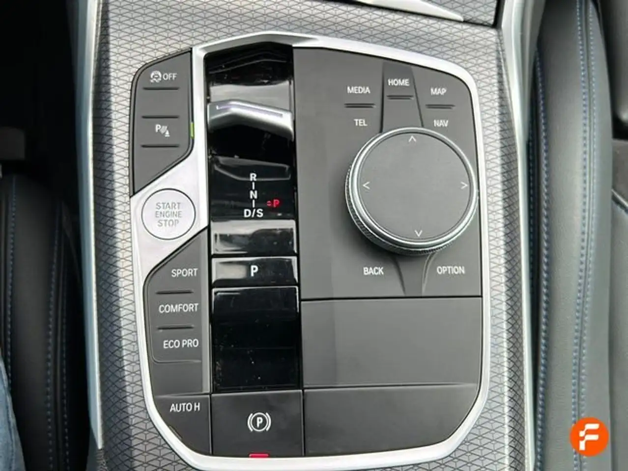 BMW 318 318d Auto. — Galerie du véhicule 23