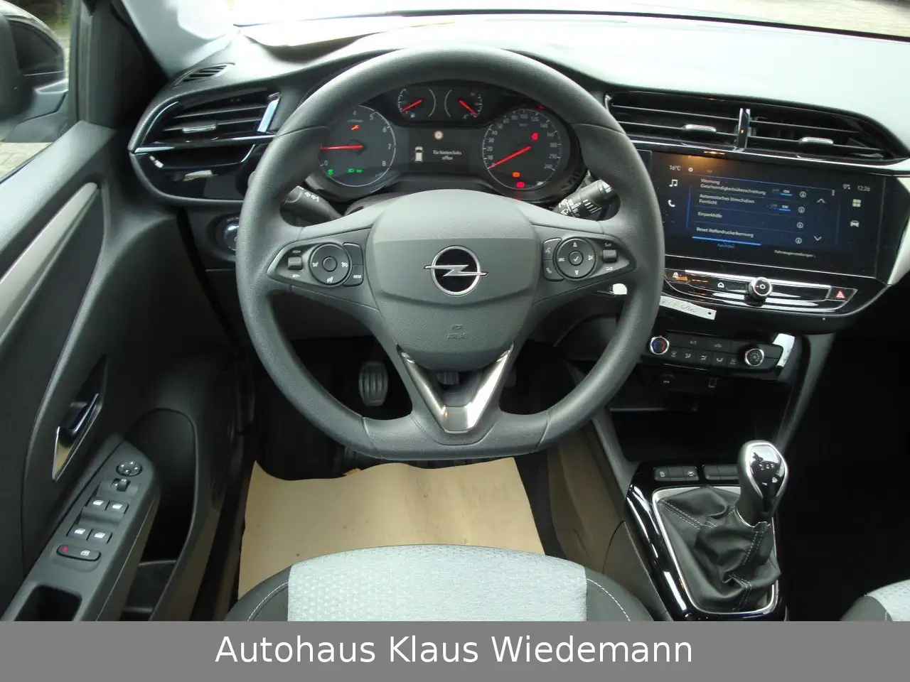 Opel Corsa F 1.2 Edition Lim. - 1.Hd./6 TKM — Galería del vehículo 13