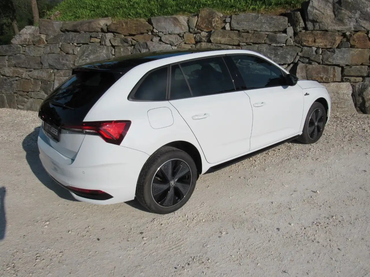 Skoda Scala 1.0 TSI Monte Carlo MATRIX PANO RFK WINTER — Vehicle gallery 7