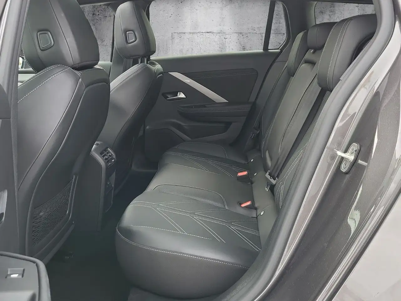 Opel Astra L ST "Ultimate" Massage/Panorama/Voll-LED — معرض صور السيارة 33