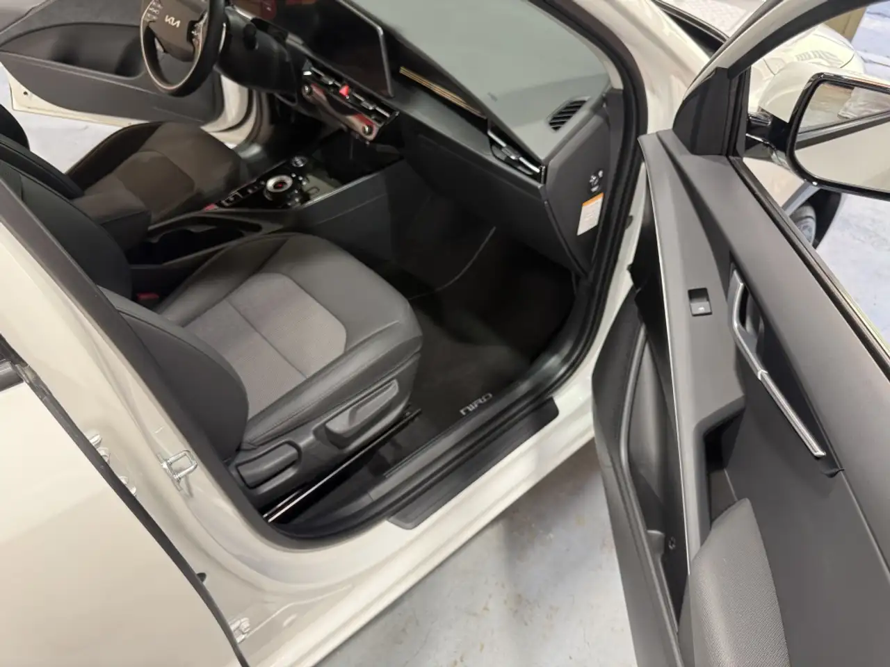 Kia Niro 1.6 PHEV Drive 183 — Galerie du véhicule 26