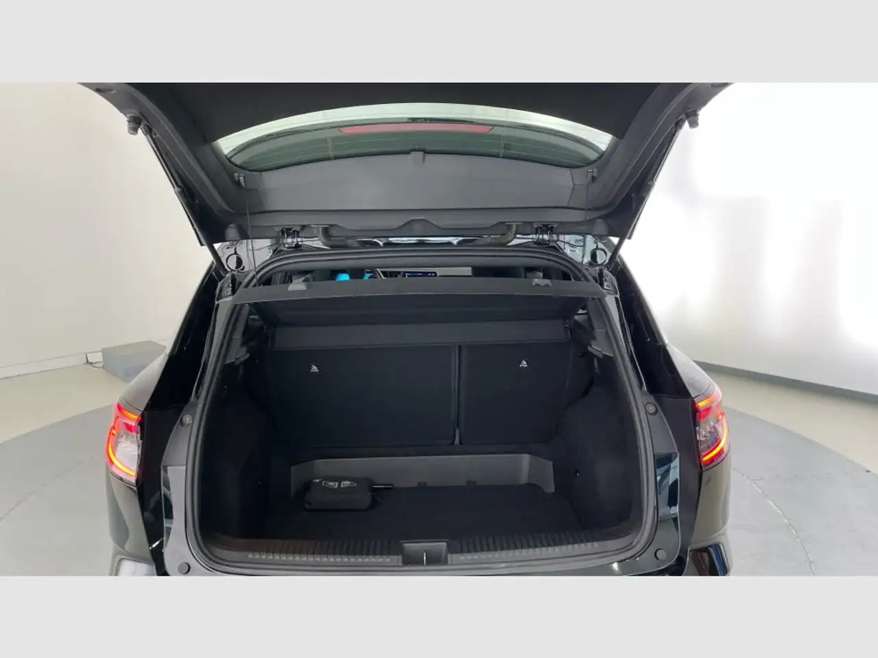 Renault Austral Evolution Mild Hybrid 116kW Auto — Vehicle gallery 13
