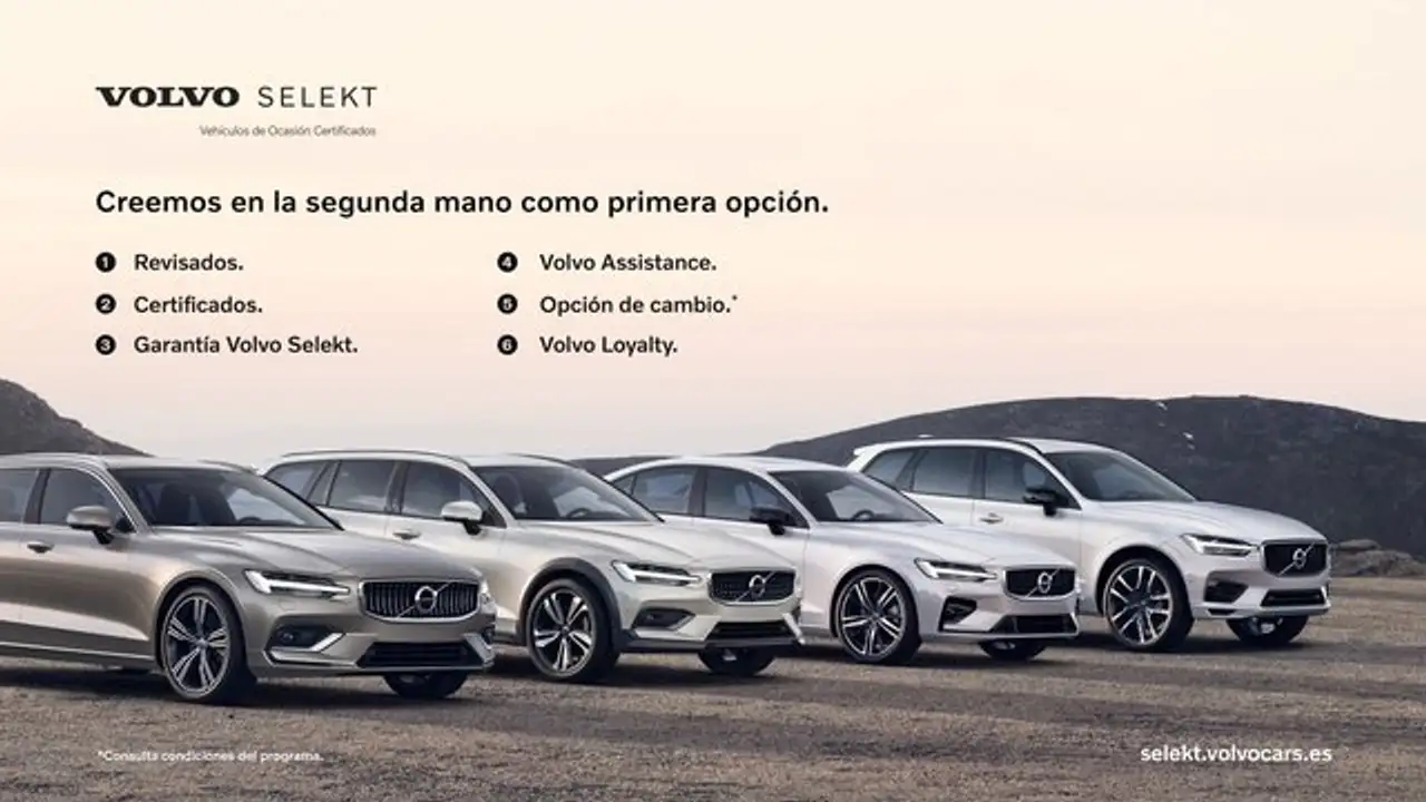 Volvo EX30 Single Extended Range Plus RWD — معرض صور السيارة 8