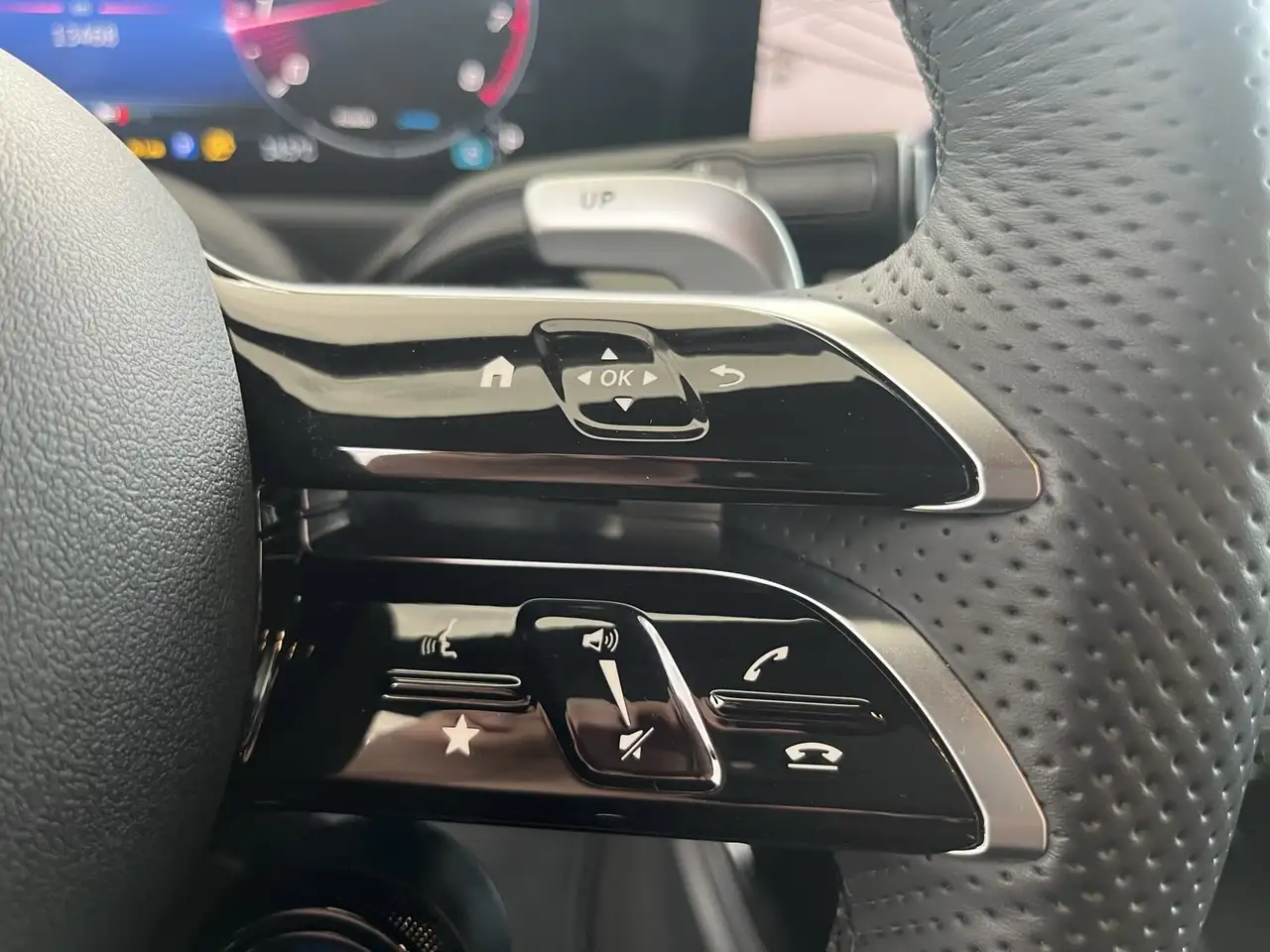 Mercedes-Benz CLA 35 AMG CLA 35 AMG 4M SB Pano.-Dach/Distronic/Kamera/LED — معرض صور السيارة 15