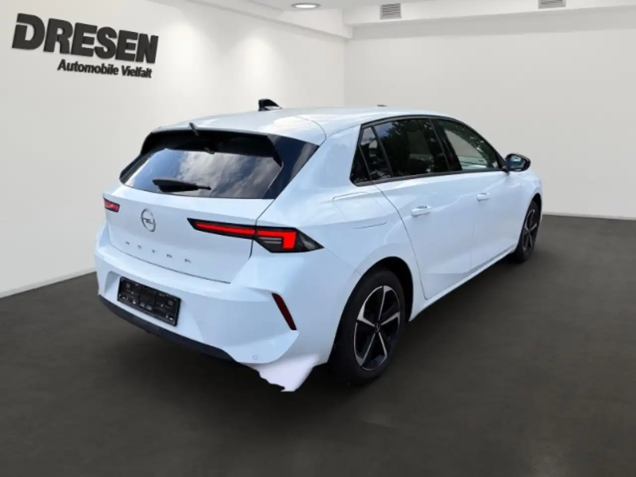 Opel Astra Enjoy EU6e L 1.2 Turbo Edition Sitzheizung+Lenkrad — Galería del vehículo 3