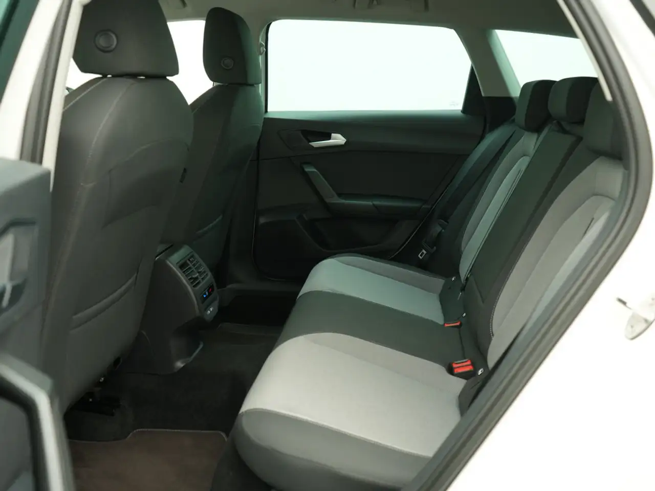 SEAT Leon ST Style Edition STANDHZ KAM PORT NAVI — معرض صور السيارة 13