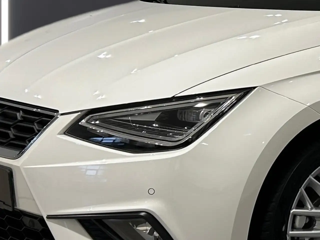 SEAT Ibiza FR 1.0 TSI LED Navi Beats Kamera Paket-XL — Galería del vehículo 7