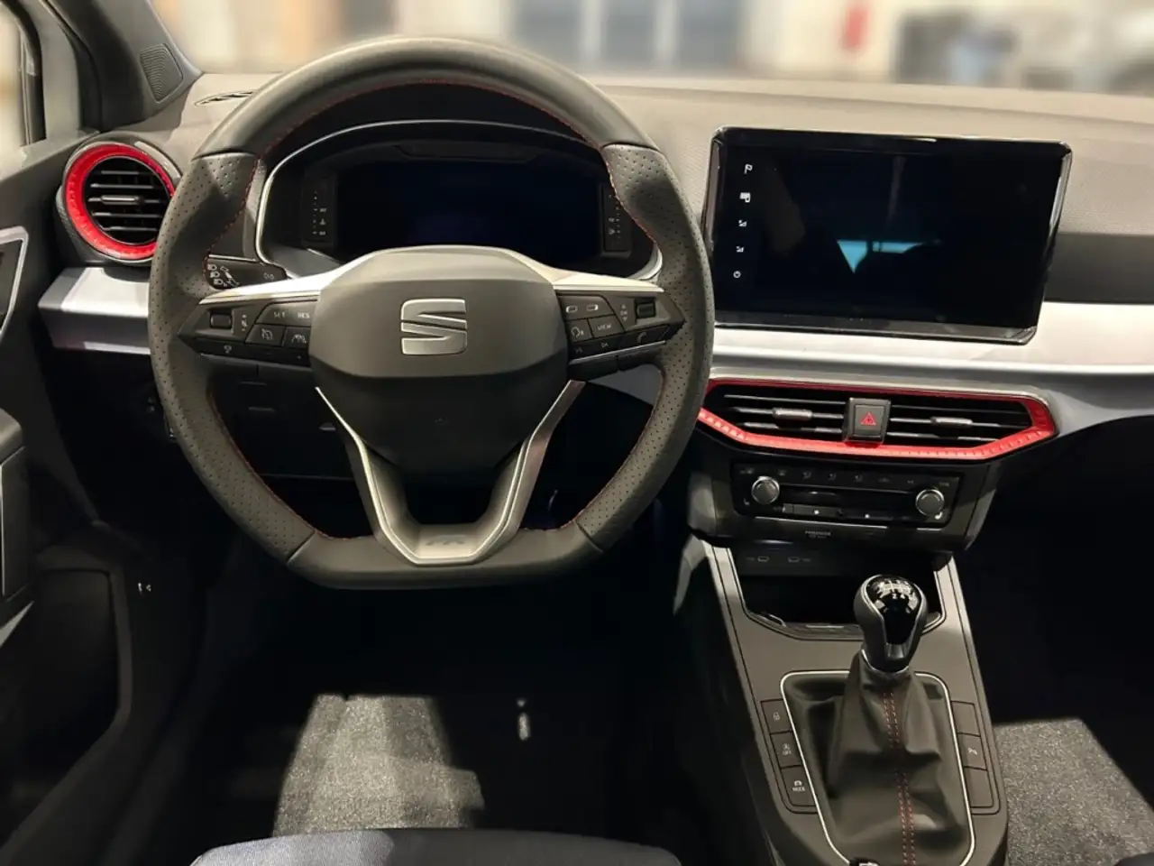 SEAT Ibiza FR 1.0 TSI LED Navi Beats Kamera Paket-XL — Galería del vehículo 12