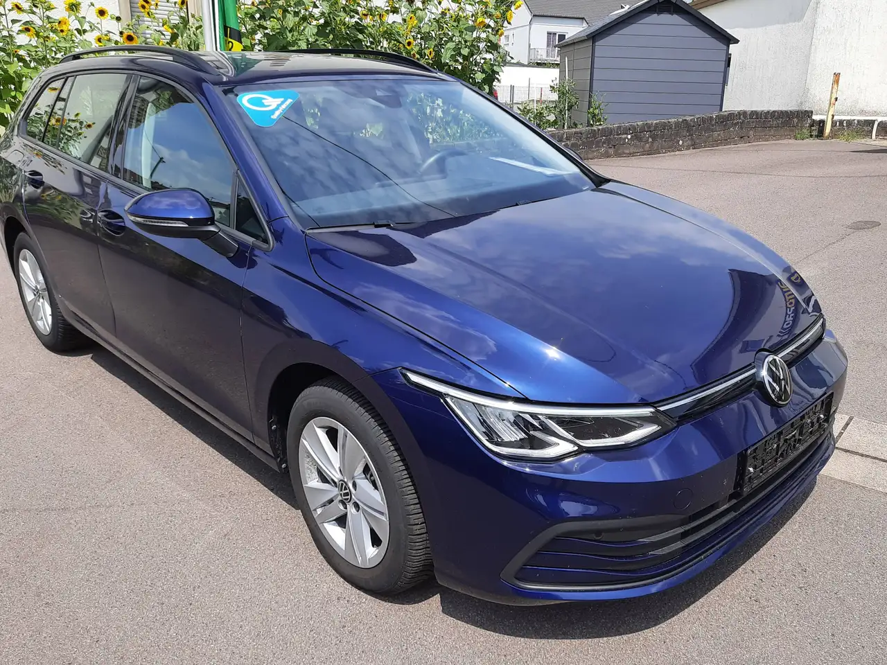 Volkswagen Golf Variant Life eTSI — Vehicle gallery 2
