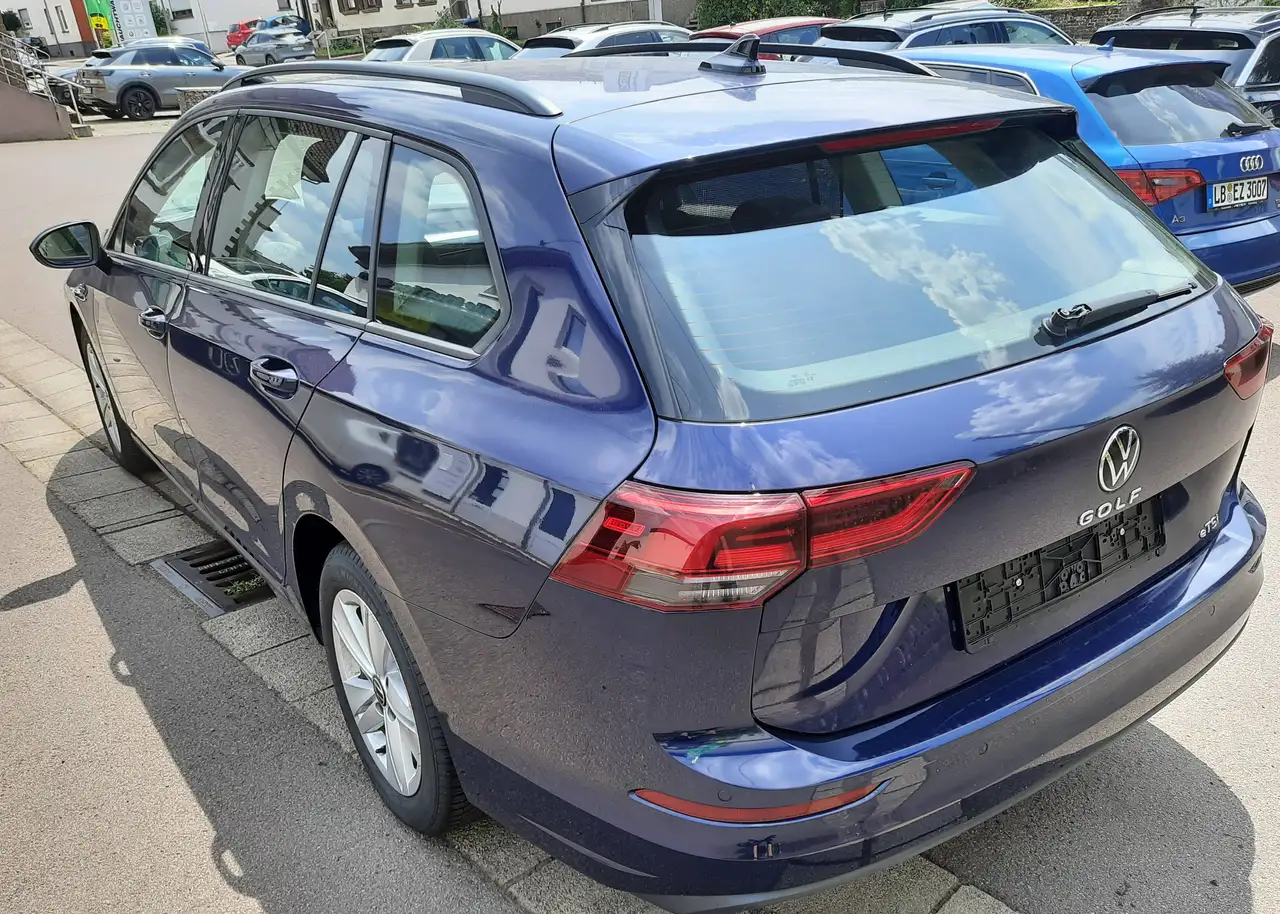Volkswagen Golf Variant Life eTSI — Vehicle gallery 5