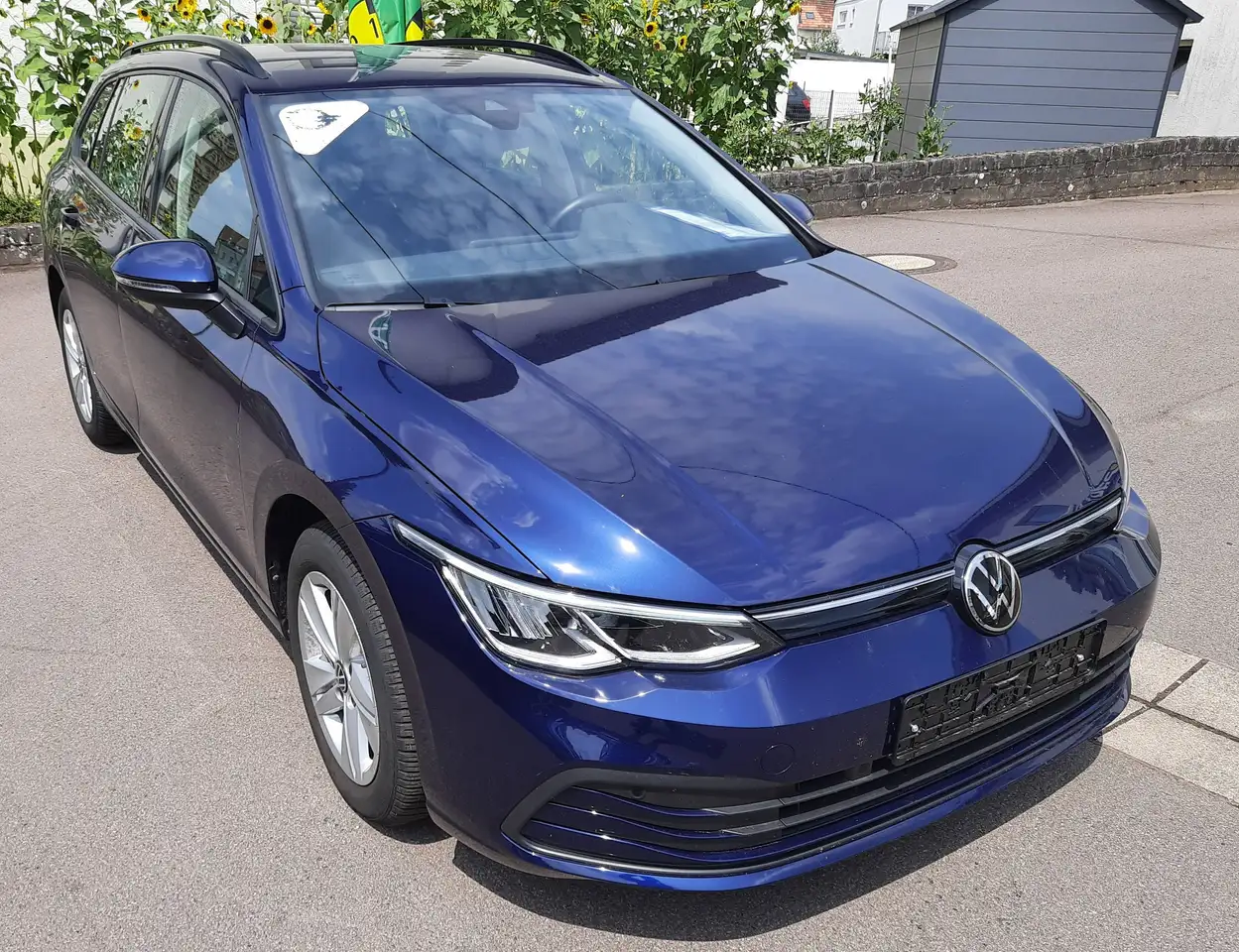 Volkswagen Golf Variant Life eTSI — Vehicle gallery 3