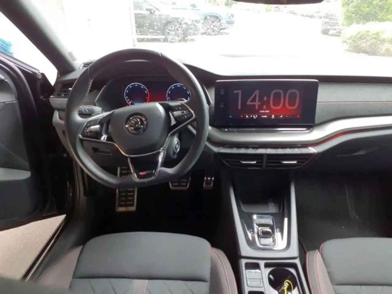 Skoda Octavia Combi 2.0 TSI DSG RS LED PDC SHZ — Galerie du véhicule 4