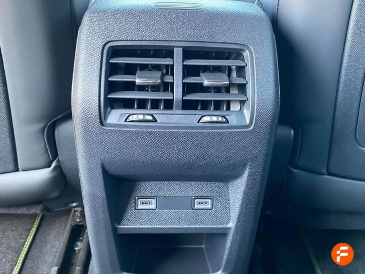 Peugeot 308 SW GT Hybrid 136 e-DCS6 — Galerie du véhicule 26