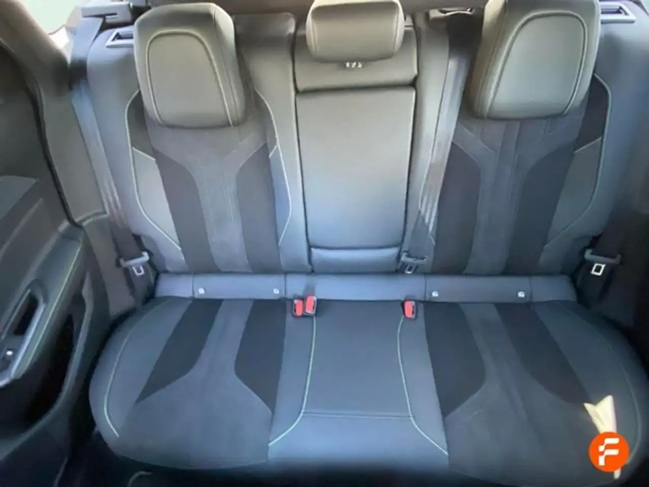Peugeot 308 SW GT Hybrid 136 e-DCS6 — Galerie du véhicule 16