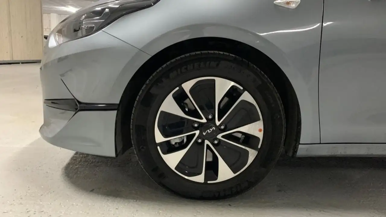 Kia Ceed / cee'd 1.0 T-GDI Concept 100 — معرض صور السيارة 10