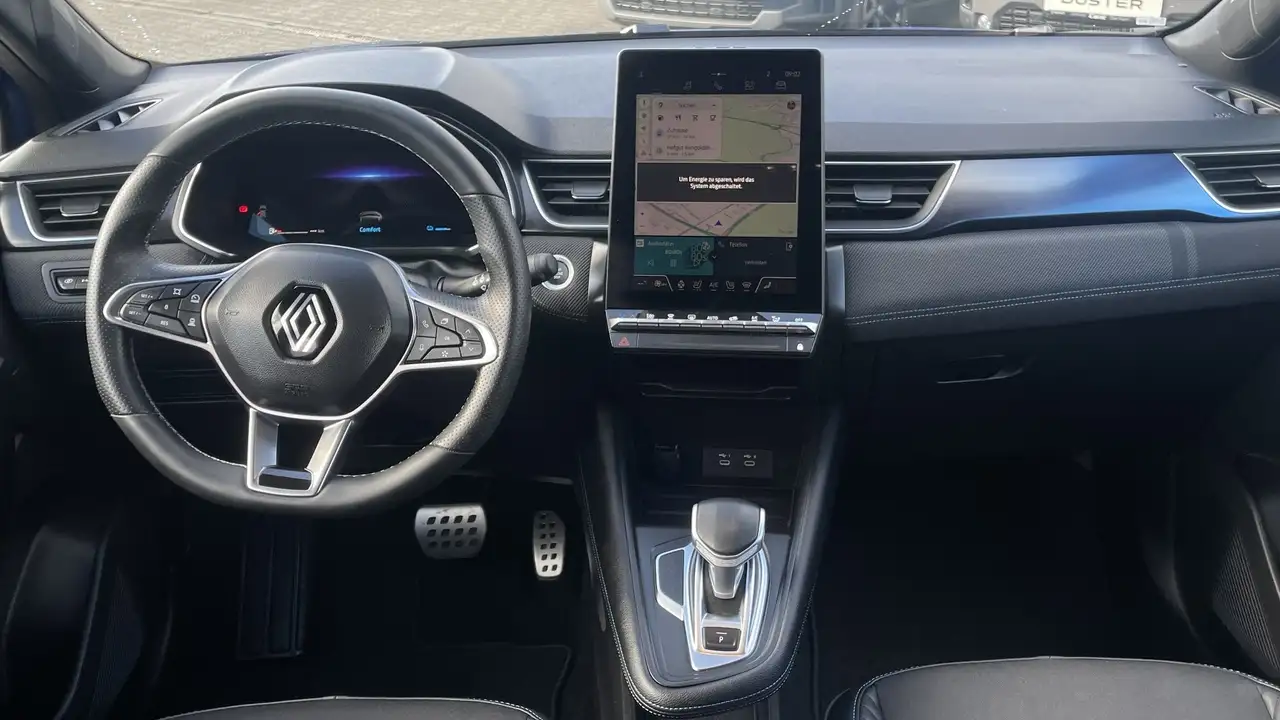 Renault Captur Esprit Alpine E-TECH Fu — Vehicle gallery 6