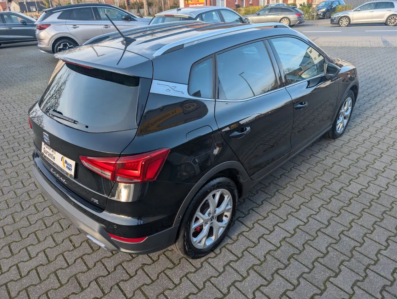 SEAT Arona Seat Arona 1.5 TSI DSG FR Navi Kamera Alcantara — Galerie du véhicule 4