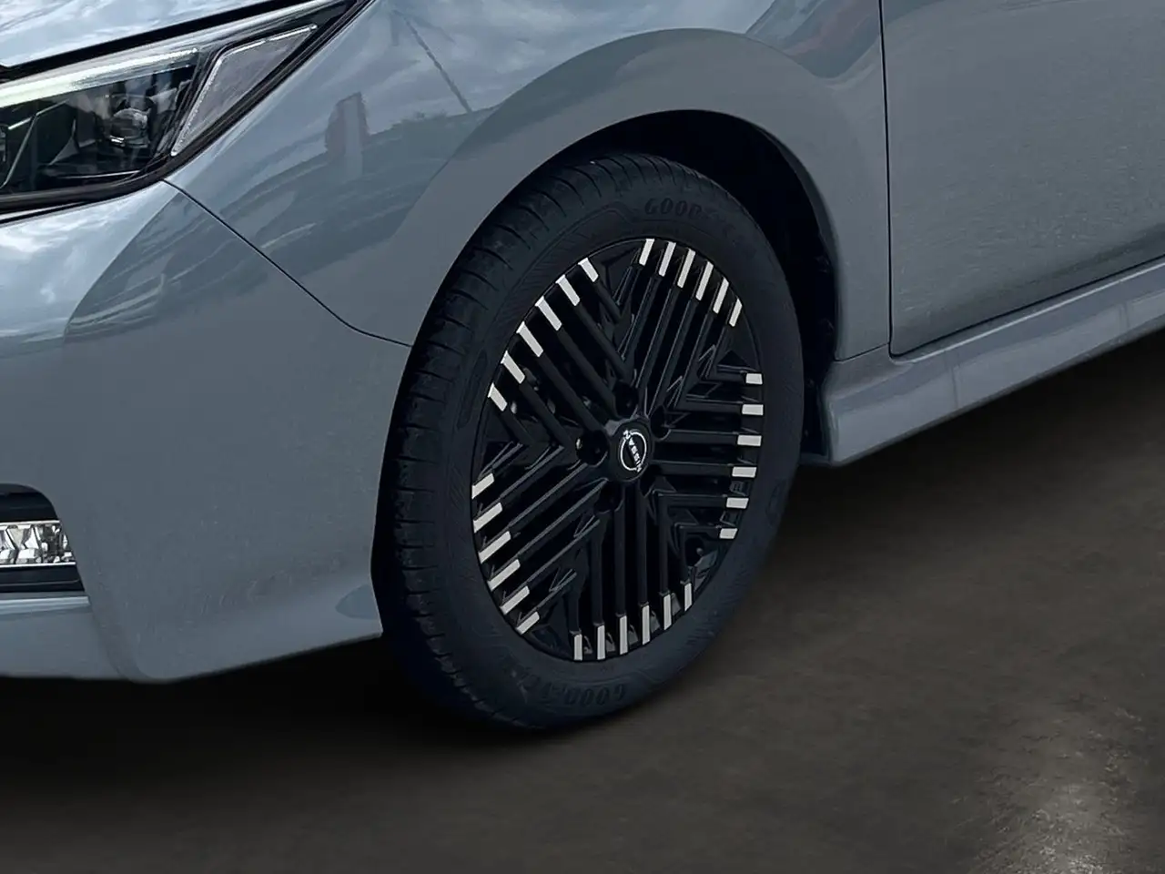 Nissan Leaf 39 kWh N-Connecta,Winter,LED,360Kamera,MY23 — معرض صور السيارة 6