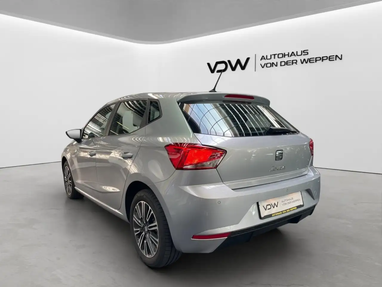 SEAT Ibiza Style Ed.1.0 TSI Aut. Navi, Klima, PDC hi. Klima — Galería del vehículo 7