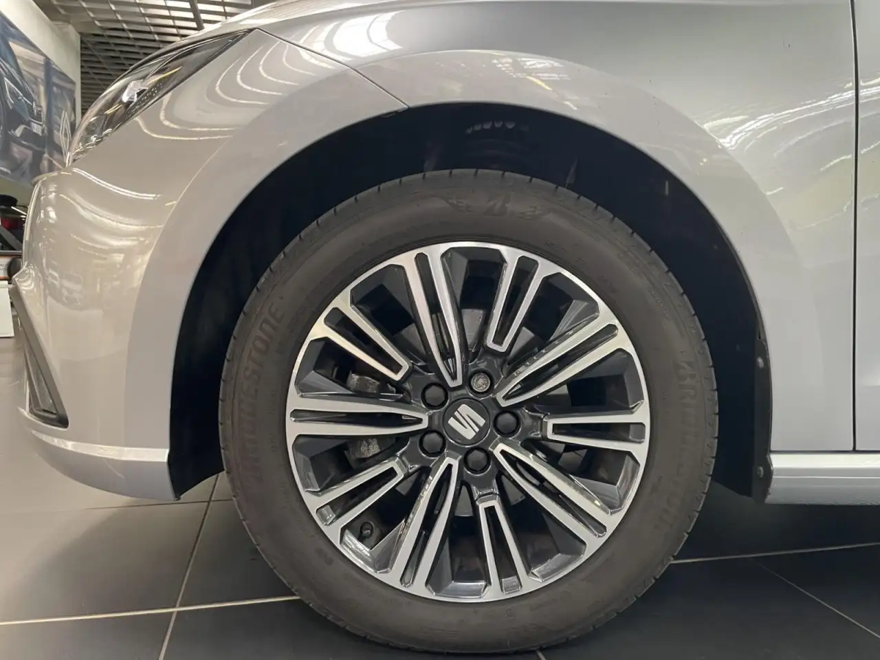 SEAT Ibiza Style Ed.1.0 TSI Aut. Navi, Klima, PDC hi. Klima — Galería del vehículo 6