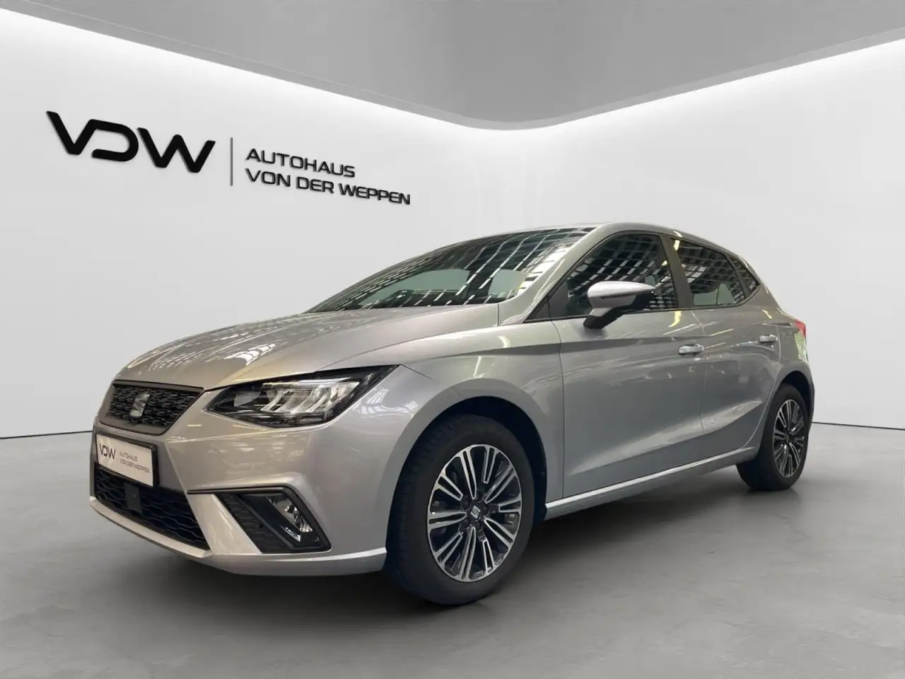SEAT Ibiza Style Ed.1.0 TSI Aut. Navi, Klima, PDC hi. Klima — Galería del vehículo 3