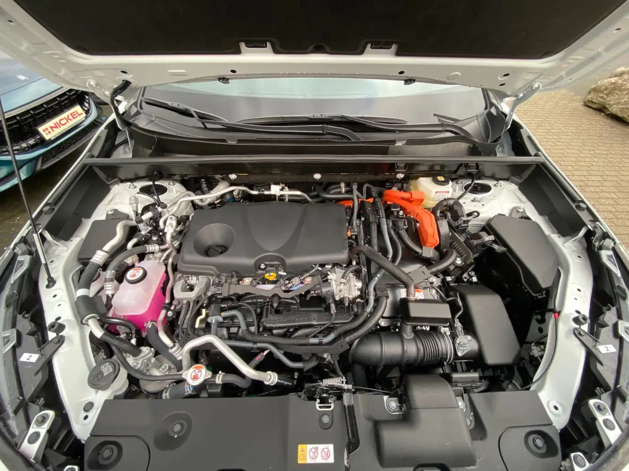Suzuki Across PHEV/ALLRAD/Navi/Kamera — Galería del vehículo 15