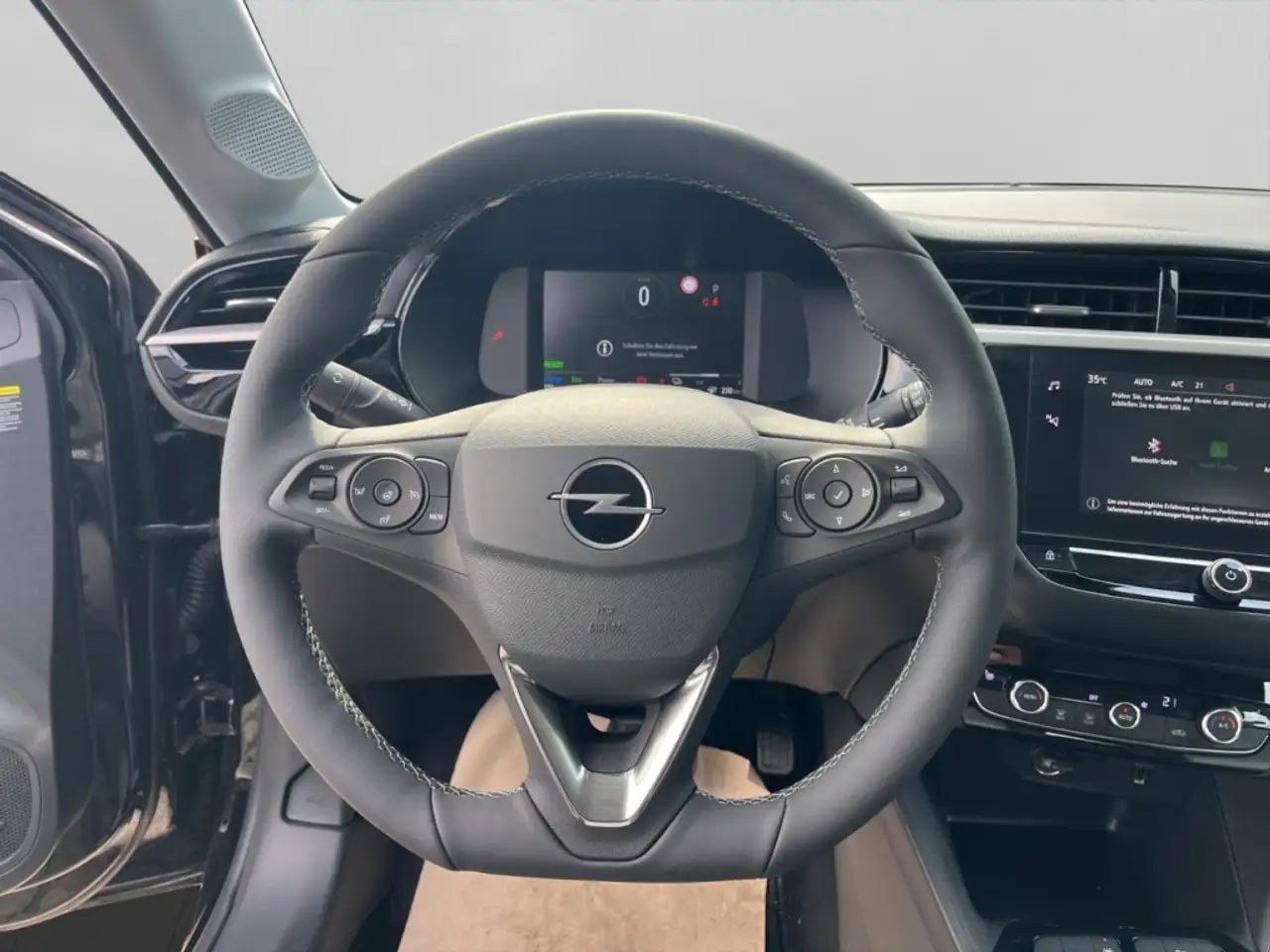 Opel Corsa-e F Basis Apple CarPlay Android Auto Klimaautom Musi — Galerie du véhicule 12