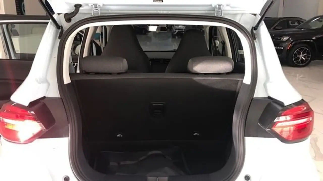 Leapmotor T03 BEV 37.3KWH DESIGN 95CV 5P — Vehicle gallery 9