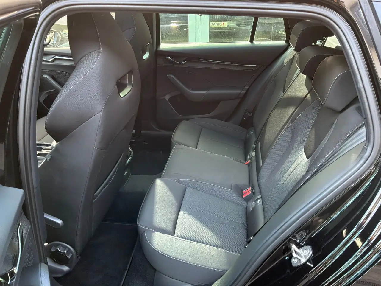 Skoda Octavia Combi 1,5 TSI DSG Sportline AHK+NAVI+ALU — Vehicle gallery 19