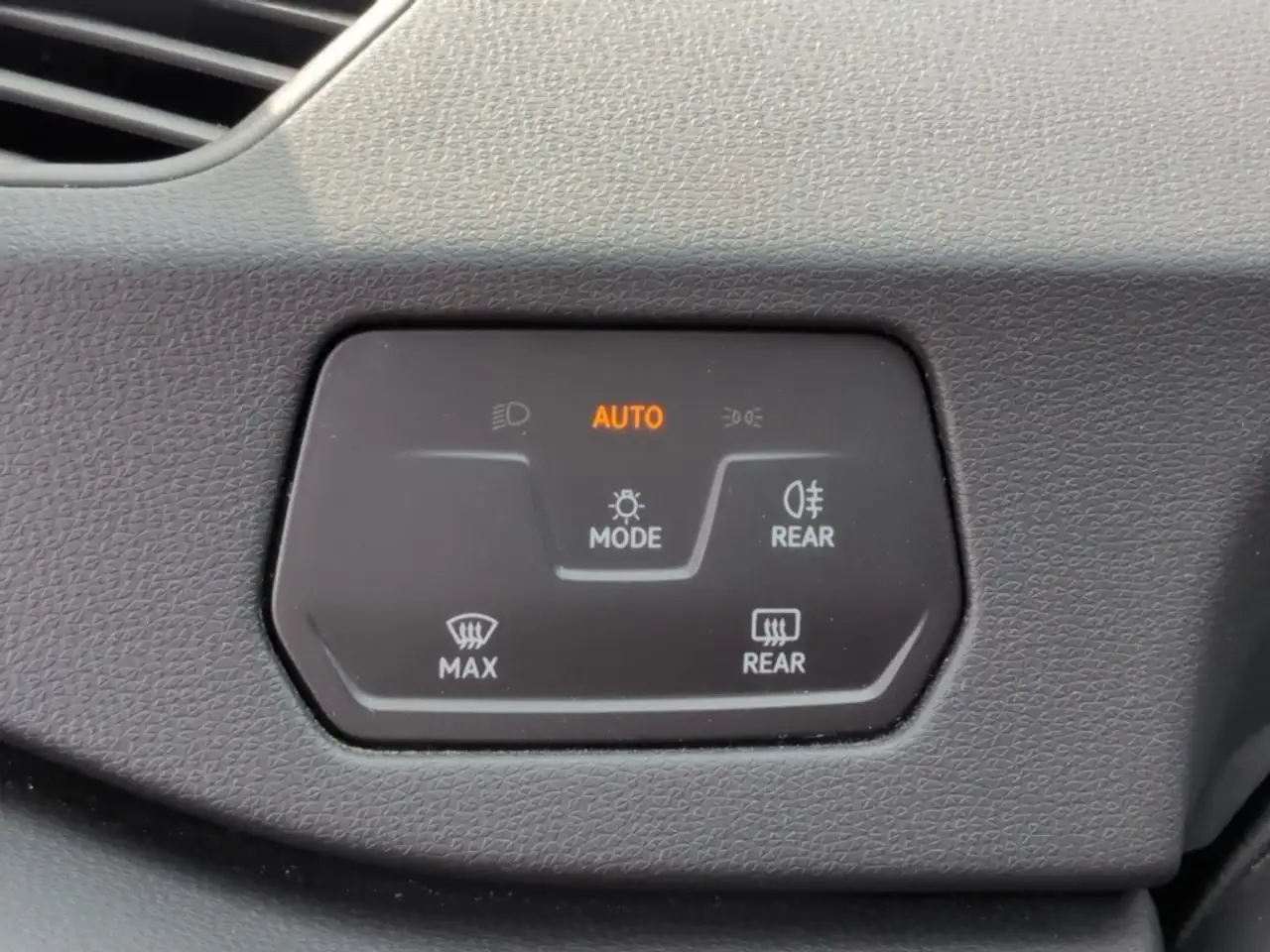 Volkswagen ID.3 Pro*ACC Navi SHZ heizb.Lkr Fernlichtass 18* — Galería del vehículo 18