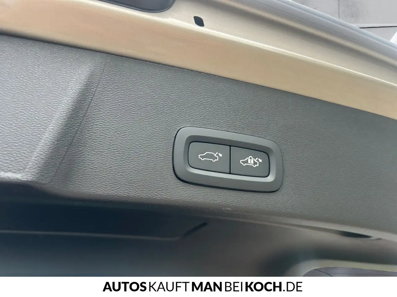 Volvo XC40 B3 B Plus Dark ACC BLIS H/K FHZ SHZ — Galería del vehículo 17