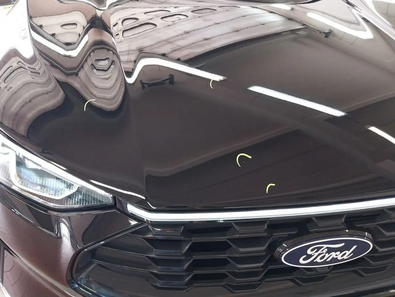 Ford Kuga 1.5 EcoBoost ST-LINE X — معرض صور السيارة 24
