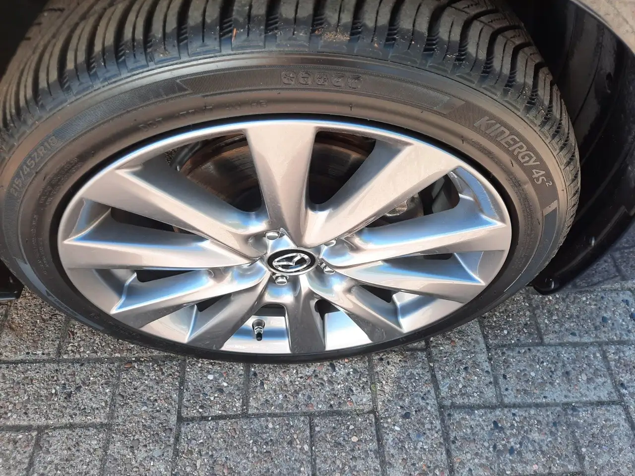 Mazda 3 4SN Limo 2.5L e-SKYACTIV G 140ps 6AT Exclusive — معرض صور السيارة 7