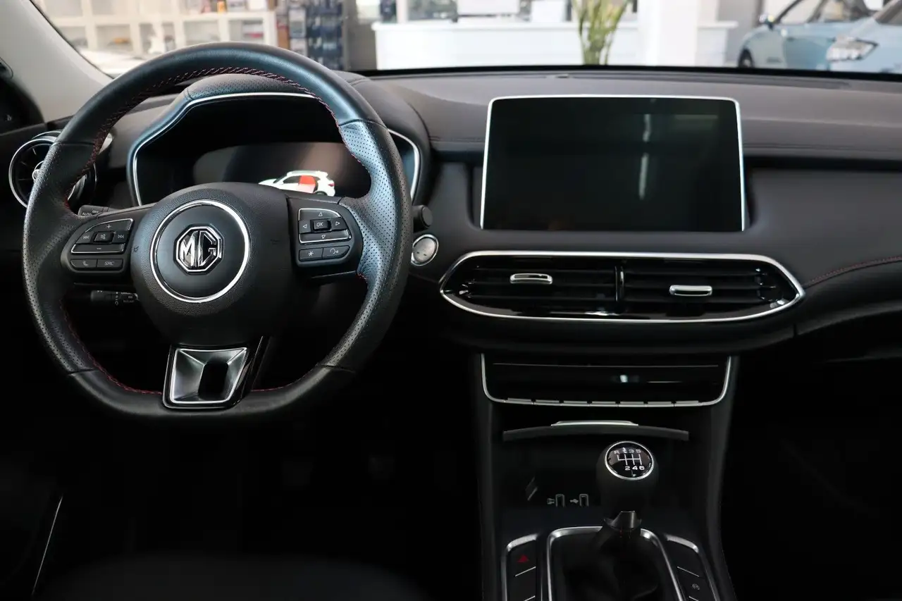 MG HS 1.5 Luxury Leder Navi SHZ ACC E.Heck SOFORT — معرض صور السيارة 9