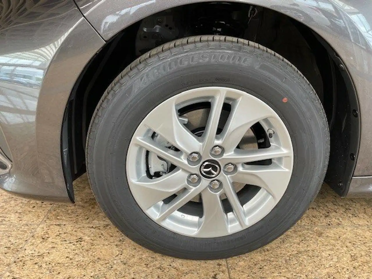 Mazda 2 2 1.5 Hybrid Centre HEV (EURO 6e) Driving/DRCC/ BC — Vehicle gallery 7