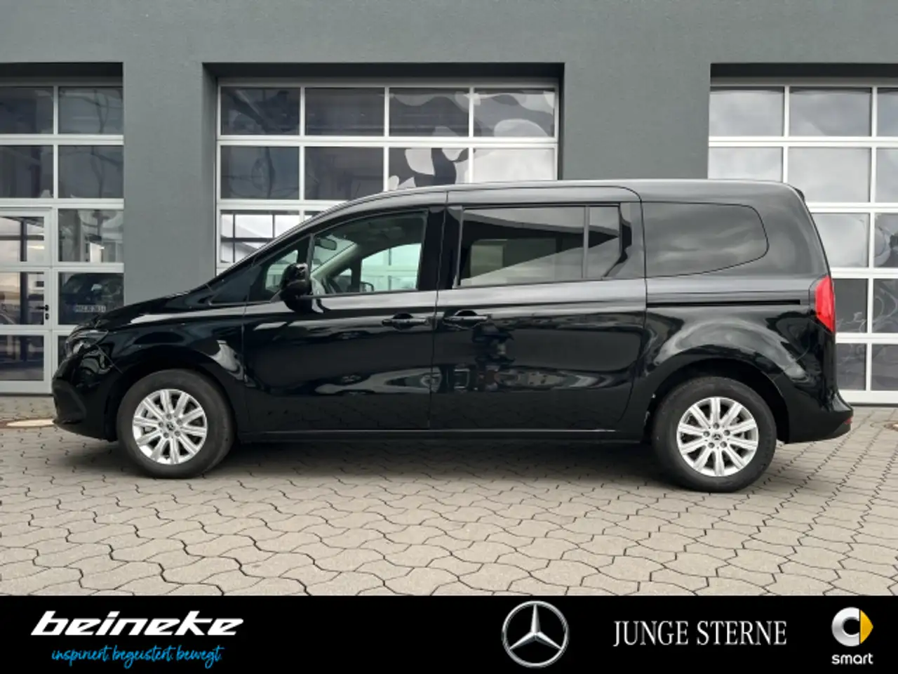 Mercedes-Benz T-Klasse T 180 Progressive lang 7Sitze+AHK+LED+Winter+CAM — Vehicle gallery 3