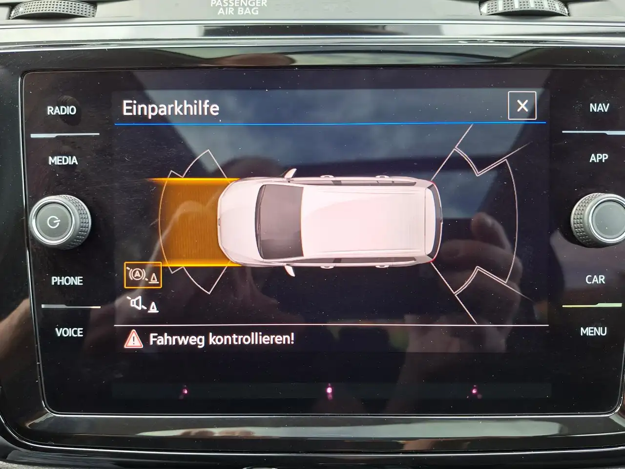 Volkswagen Touran Highline 1.5TSI AHK Panorama Nav Massage — Galería del vehículo 21
