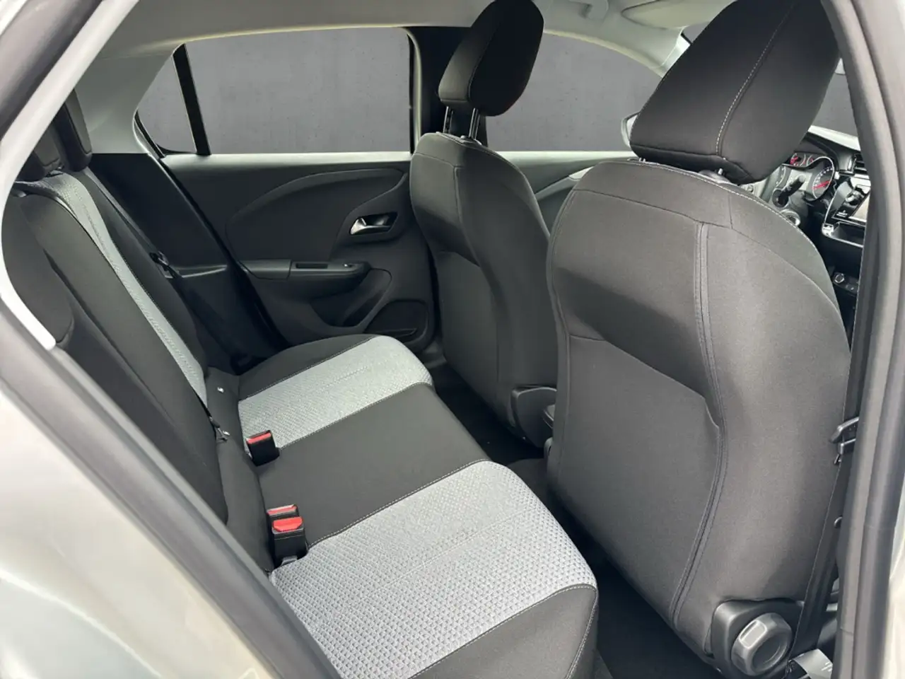 Opel Corsa F 1.2 Facelift *SOFORT VERFÜGBAR* — Vehicle gallery 14