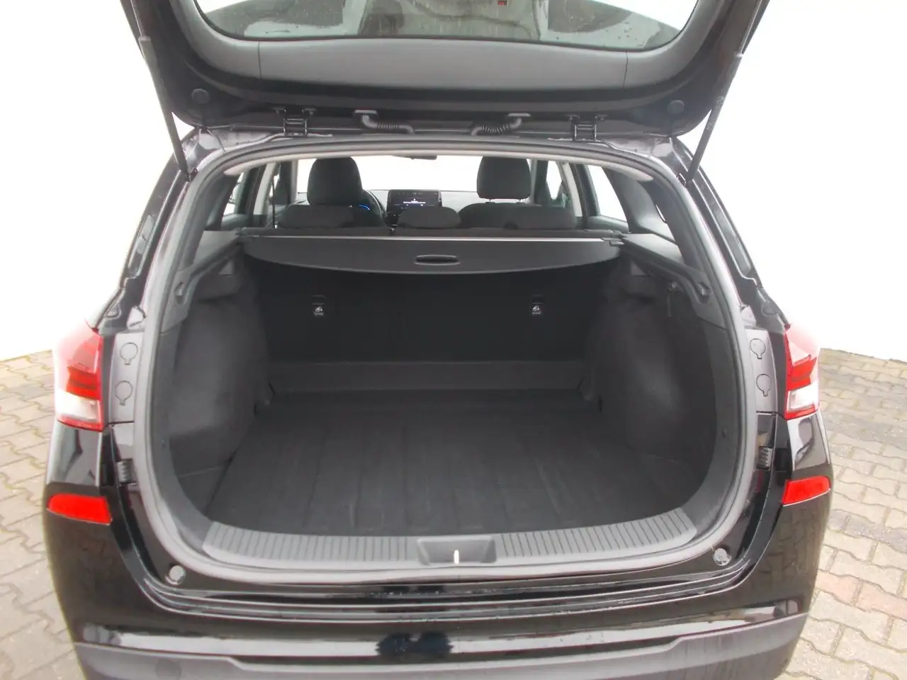 Hyundai i30 1.0 T-GDI Trend mit vielen Extras !!! — معرض صور السيارة 24