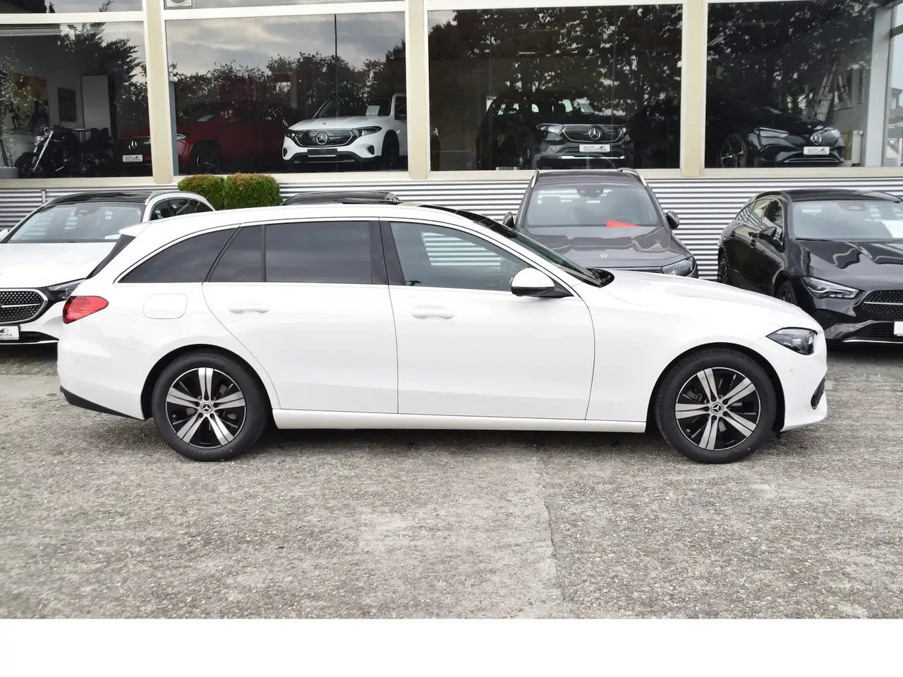 Mercedes-Benz C 200 T Avantgarde Advanced (Pano AK Spur Kamera — معرض صور السيارة 20