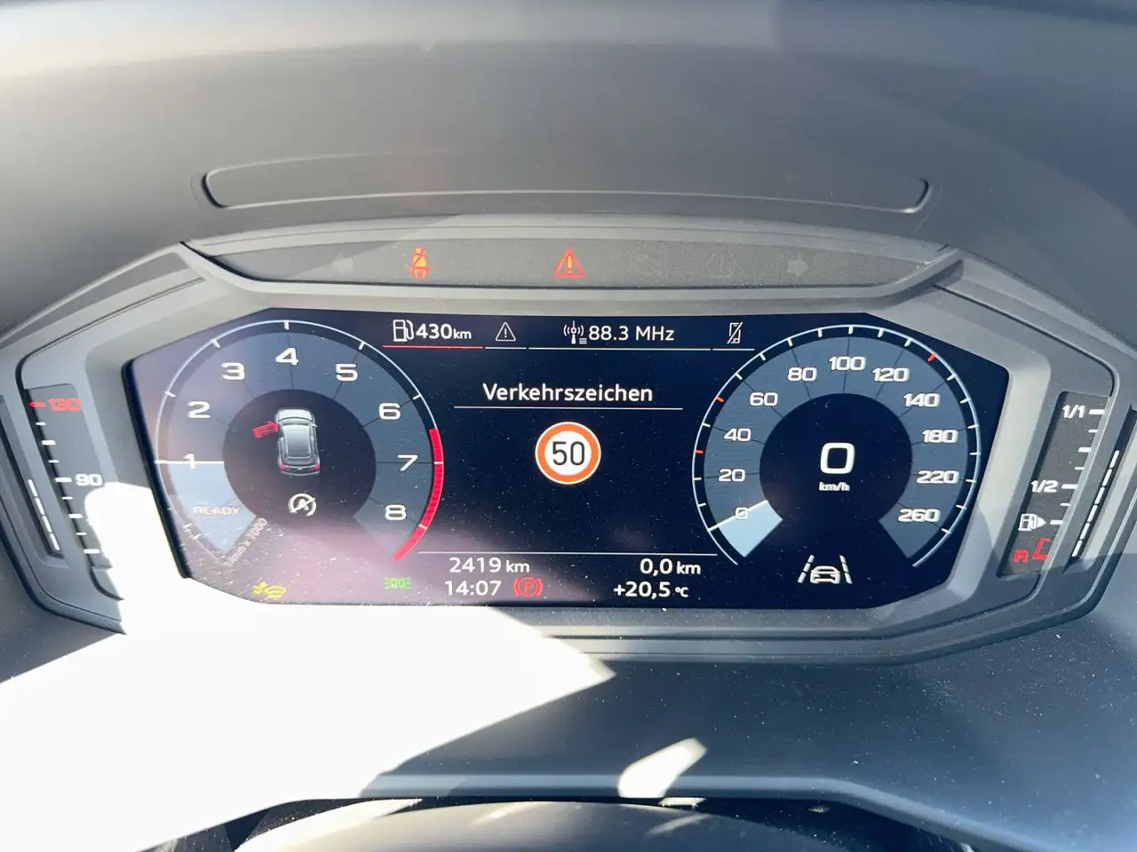 Audi A1 30 TFSI LED/MMI/ASI/PBox/EPH/sound/ — معرض صور السيارة 11