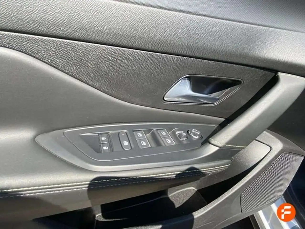 Peugeot 408 GT HYBRID 145 eDCS6 — معرض صور السيارة 8