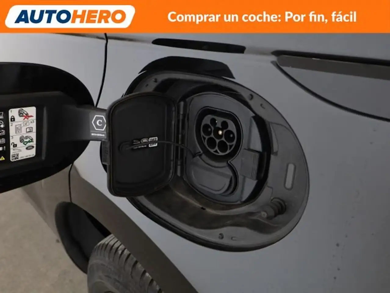 Land Rover Range Rover Evoque P300e Hybrid S — Vehicle gallery 38