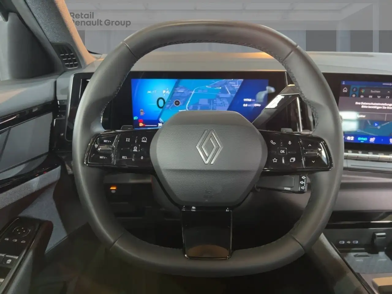 Renault Austral EVOLUTION TCe 160 AUTOMATIK SITZHEIZUNG — Vehicle gallery 11