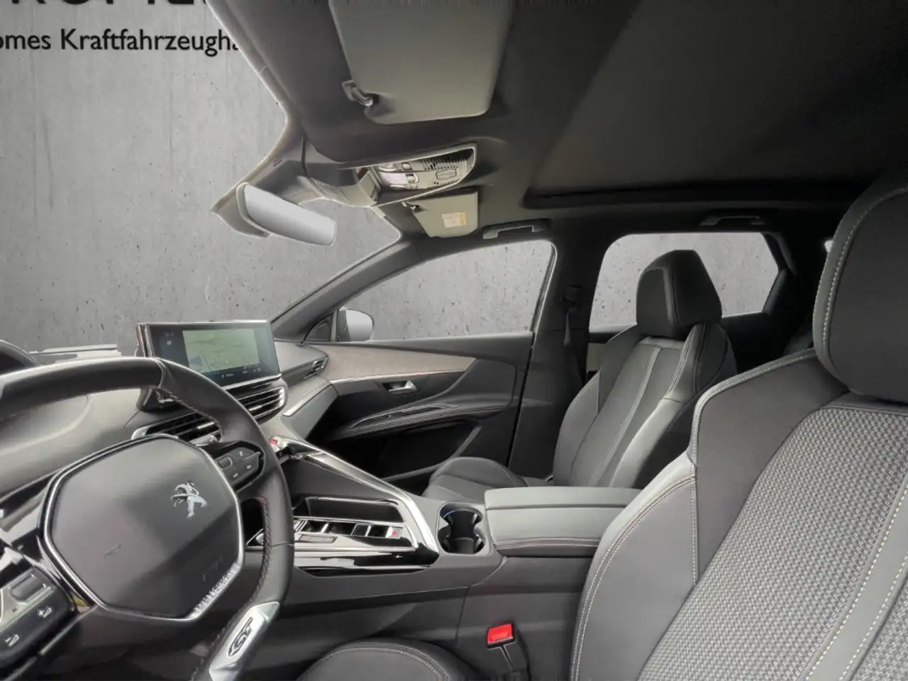 Peugeot 3008 GT PT 130 EAT8 PANO LED ACC Navi Digitales Cockpit — معرض صور السيارة 9