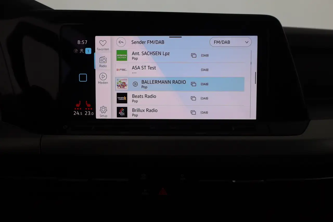 Volkswagen Golf VIII 1.0 eTSI DSG Move LED Navi Winterpaket — Galería del vehículo 11