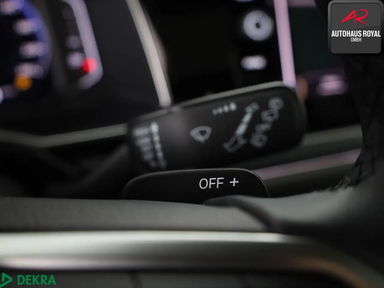 Volkswagen Taigo 1.5 TSI R LINE PANO,MATRIX,KEYLESS,ACC,SH — معرض صور السيارة 16